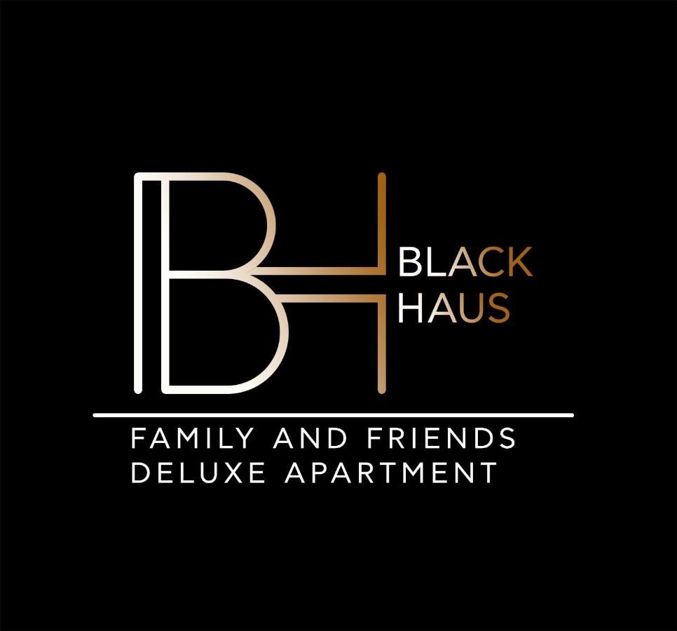 Blackhaus Family And Friends Deluxe Apartment Thessaloniki Exterior photo
