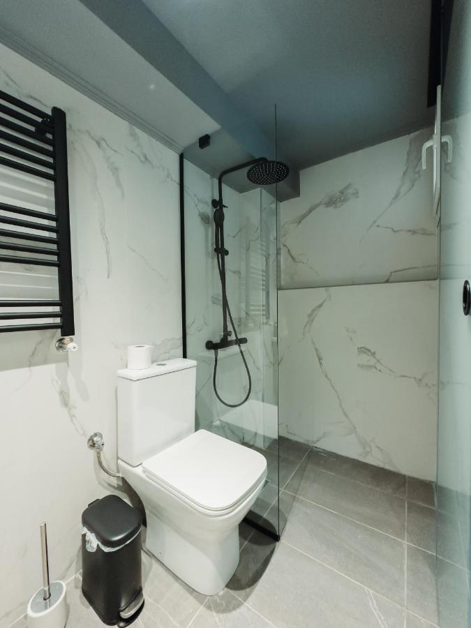Blackhaus Family And Friends Deluxe Apartment Thessaloniki Exterior photo